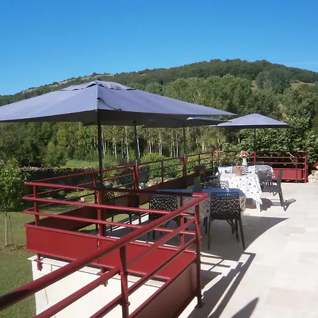 Bed & Breakfast La Chomiarde 3*